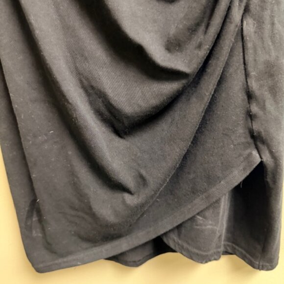 Leith Ruched Dress - Picture 2 of 3